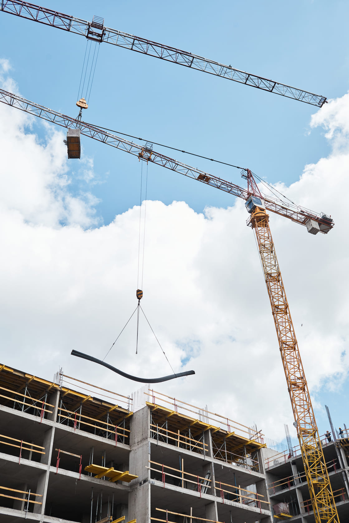 Exterior de un sitio de construcción en proceso